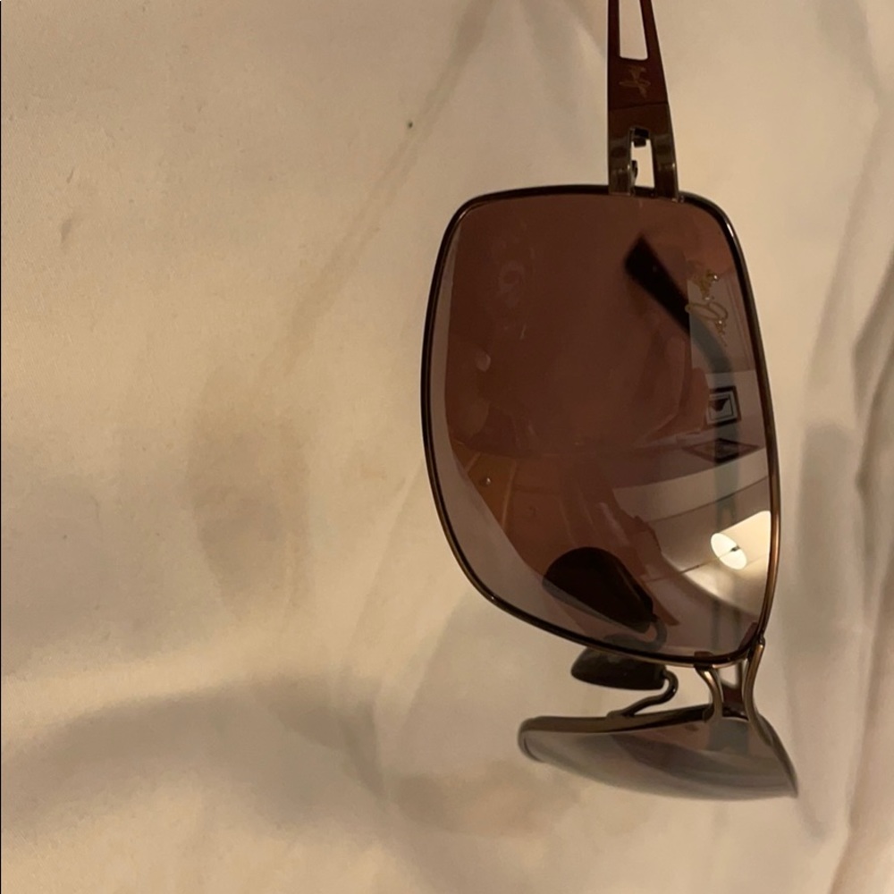 Sunglasses - Picture 4 of 8